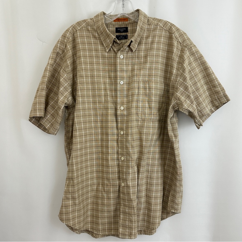 Men’s Dockers Brown Button Down Size XL